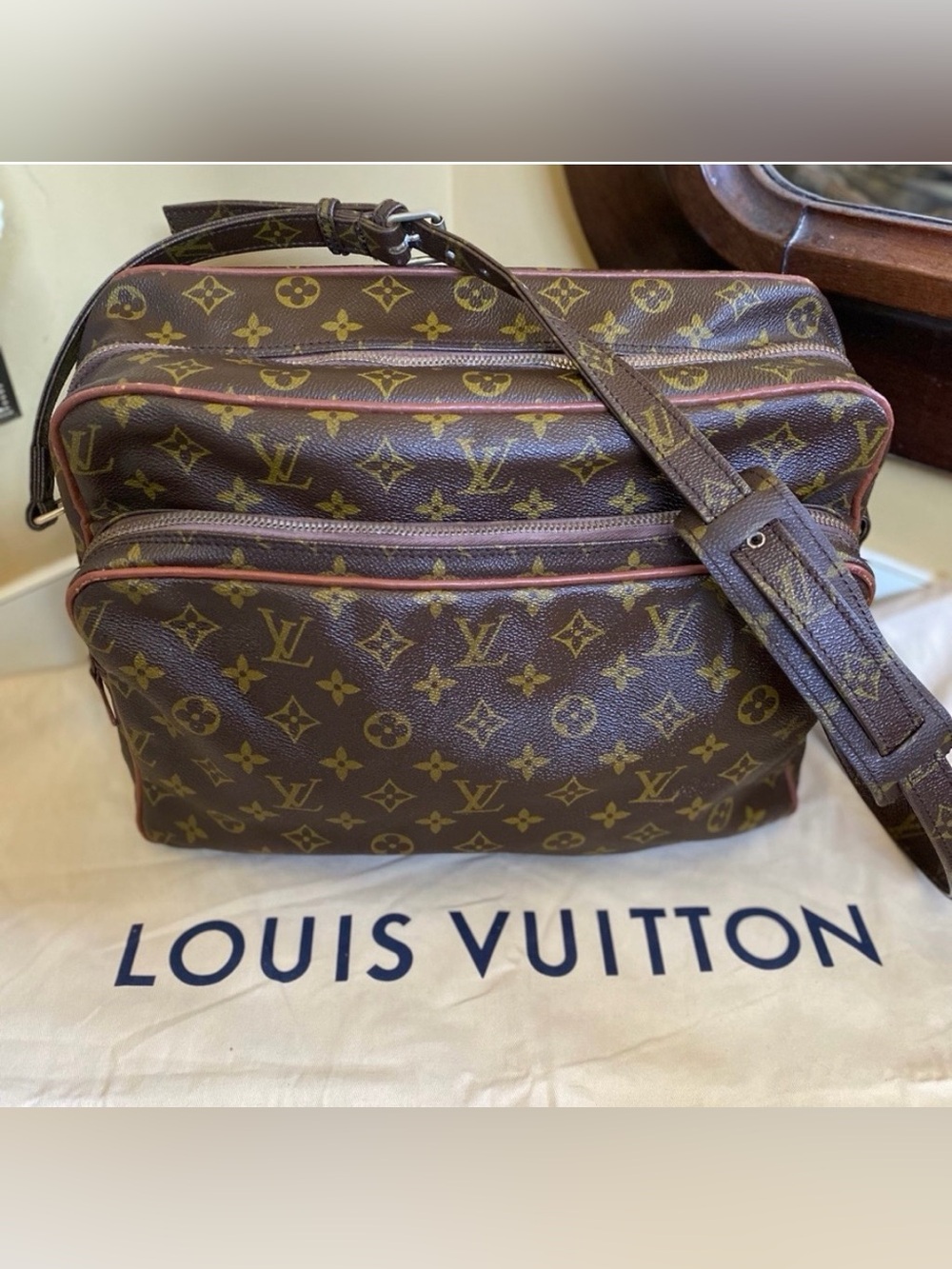 ✨ Rare Vintage 1970s Louis Vuitton Monogram Nile GM Messenger Crossbody Bag✨